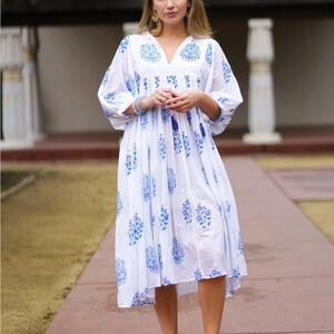 BNWT Dolma Mylah Midi Dress Block Printed Blue & White